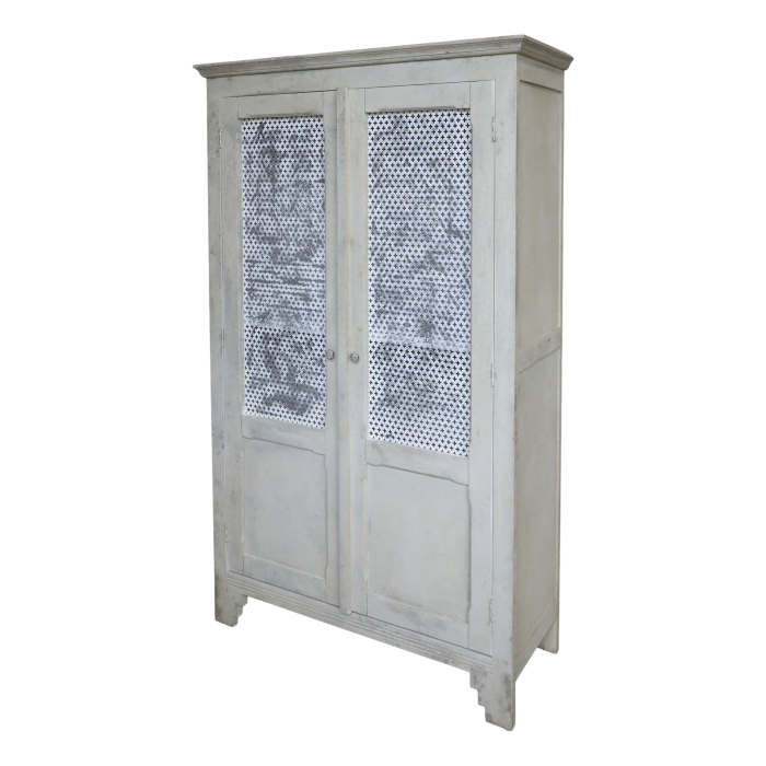 Altfranzösischer Wäscheschrank, antik creme, 184 cm Altfranzösischer Wäscheschrank in Antik creme mit zwei Türen und dekorativen Gittereinsätzen