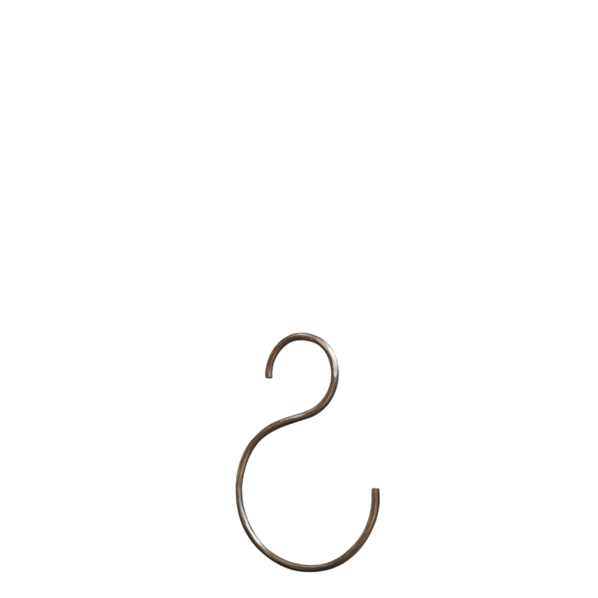 S-Haken aus Eisen in antique Messing, H8/L5 cm.