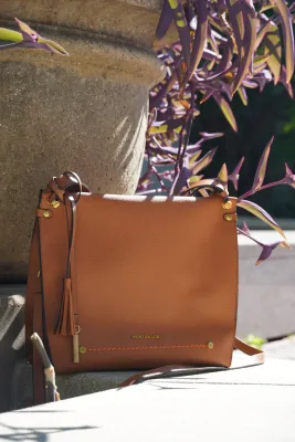 Vienna Shoulder Bag, Cognac