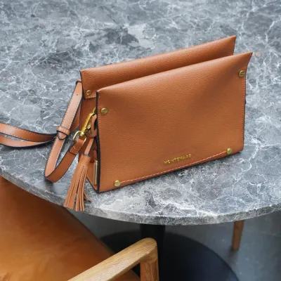 Vienna Crossbody, Cognac