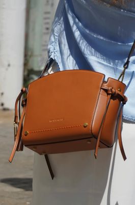Roma Crossbody, Cognac