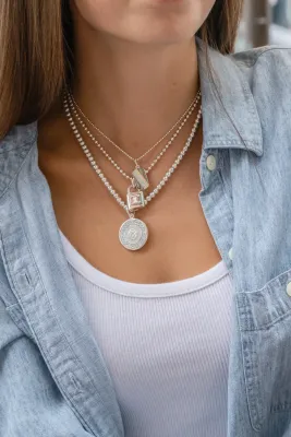 LOLA Family Knot Pendant, Silver/Pale Gray/Small