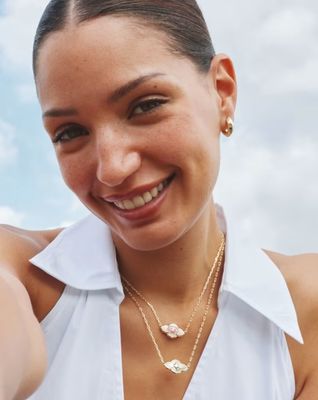 Kendra Scott Abbie Medallion Necklace, Gold/Pink Mix