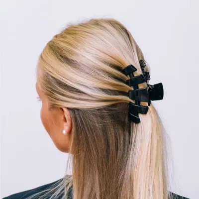 Medium Classic Claw Clip, Jet Black