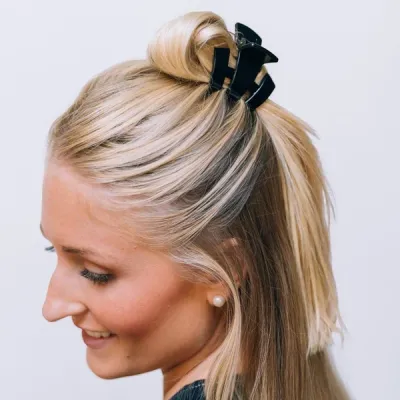 Petite Classic Claw Clip, Jet Black