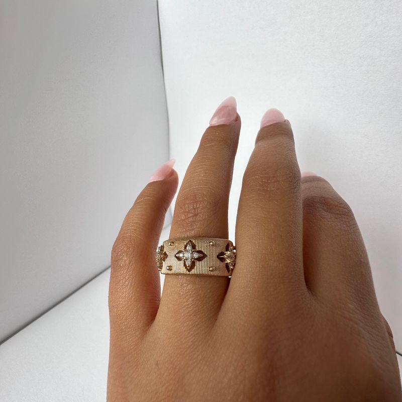 Luxe Band