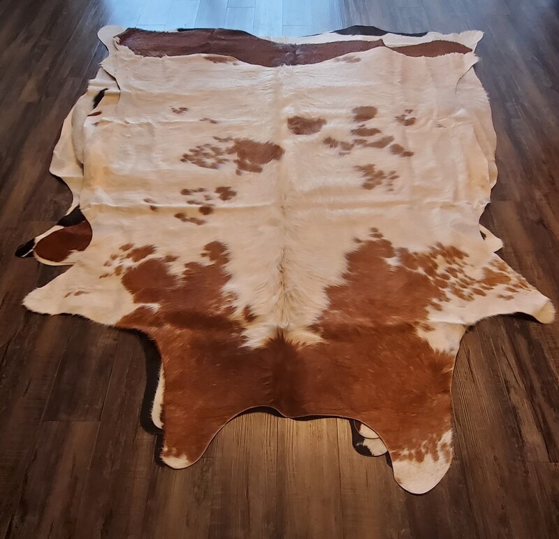 Brown and white art.2