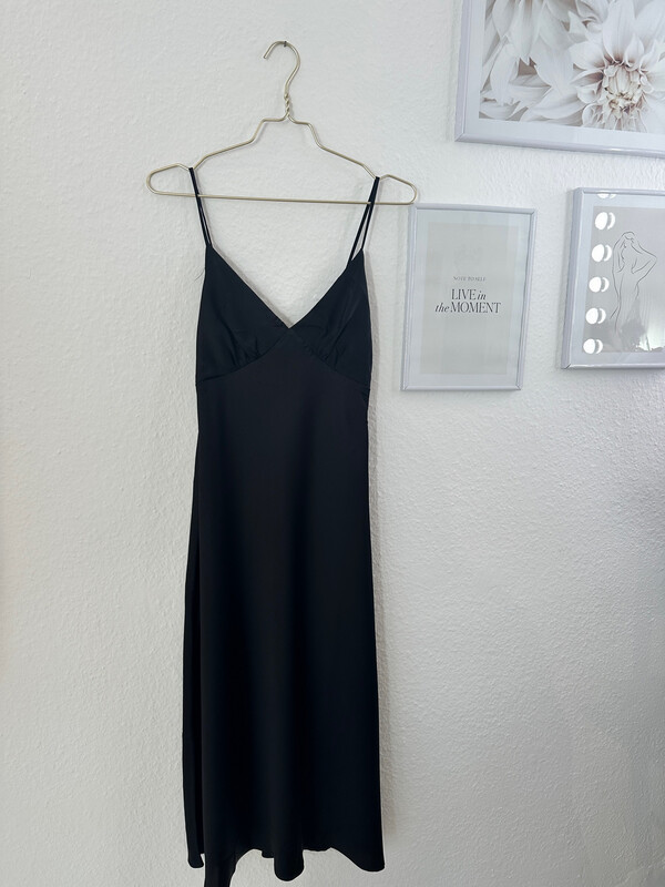 Satin Kleid