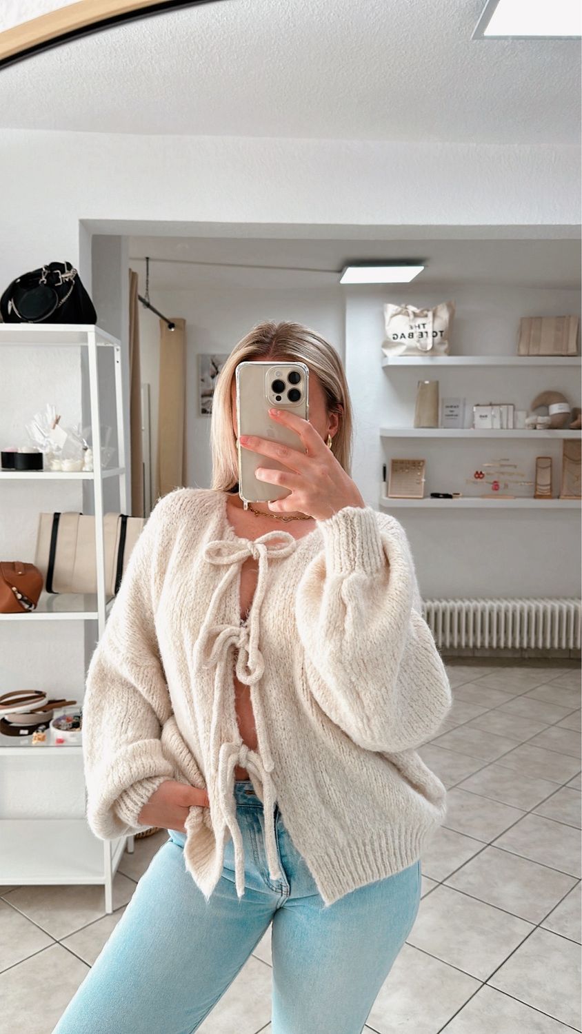 Cardigan Schleife