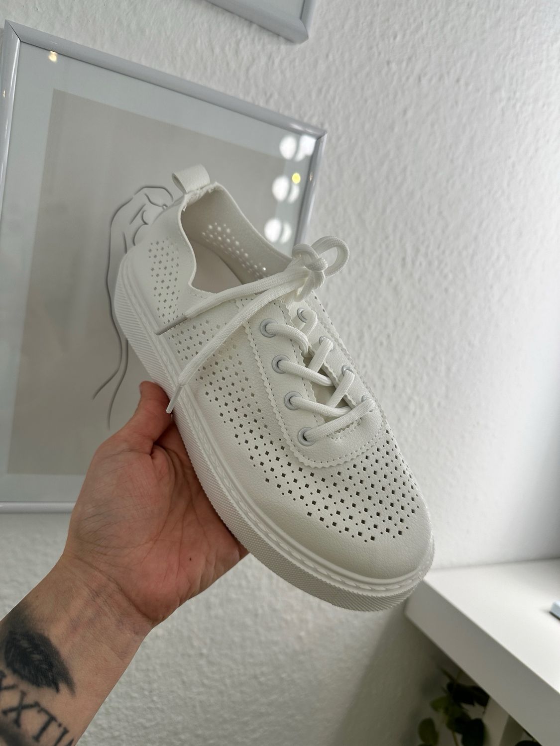 Sneaker