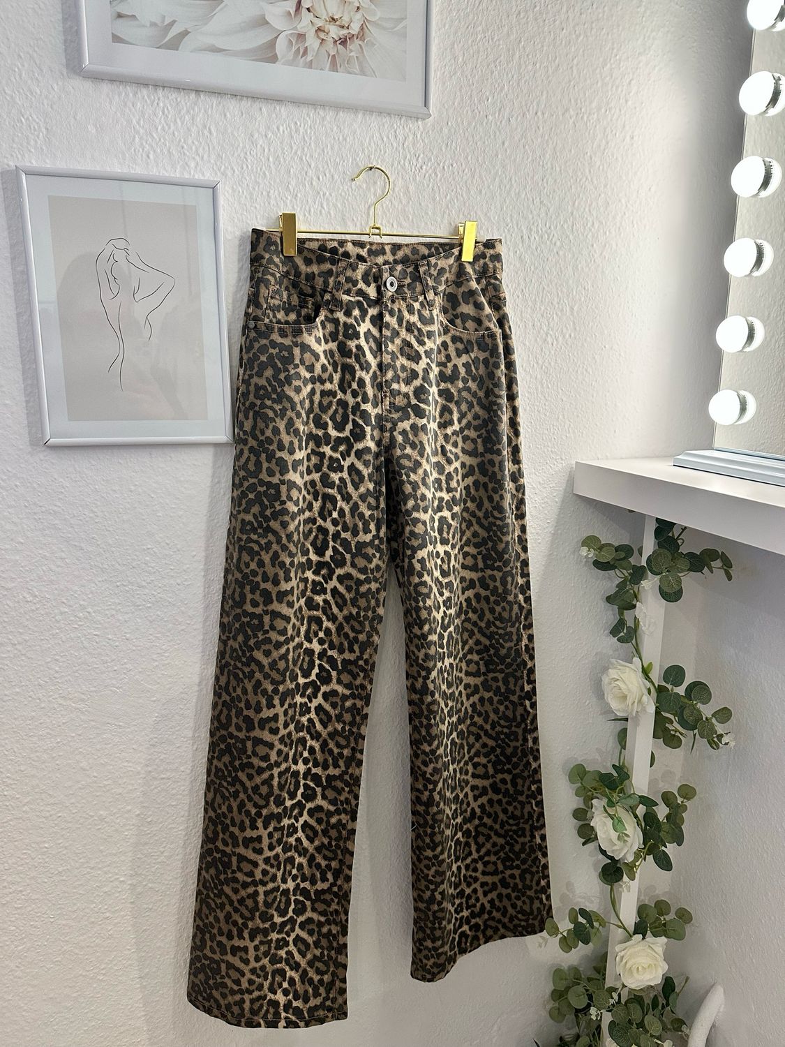 WIDE LEG JEANS