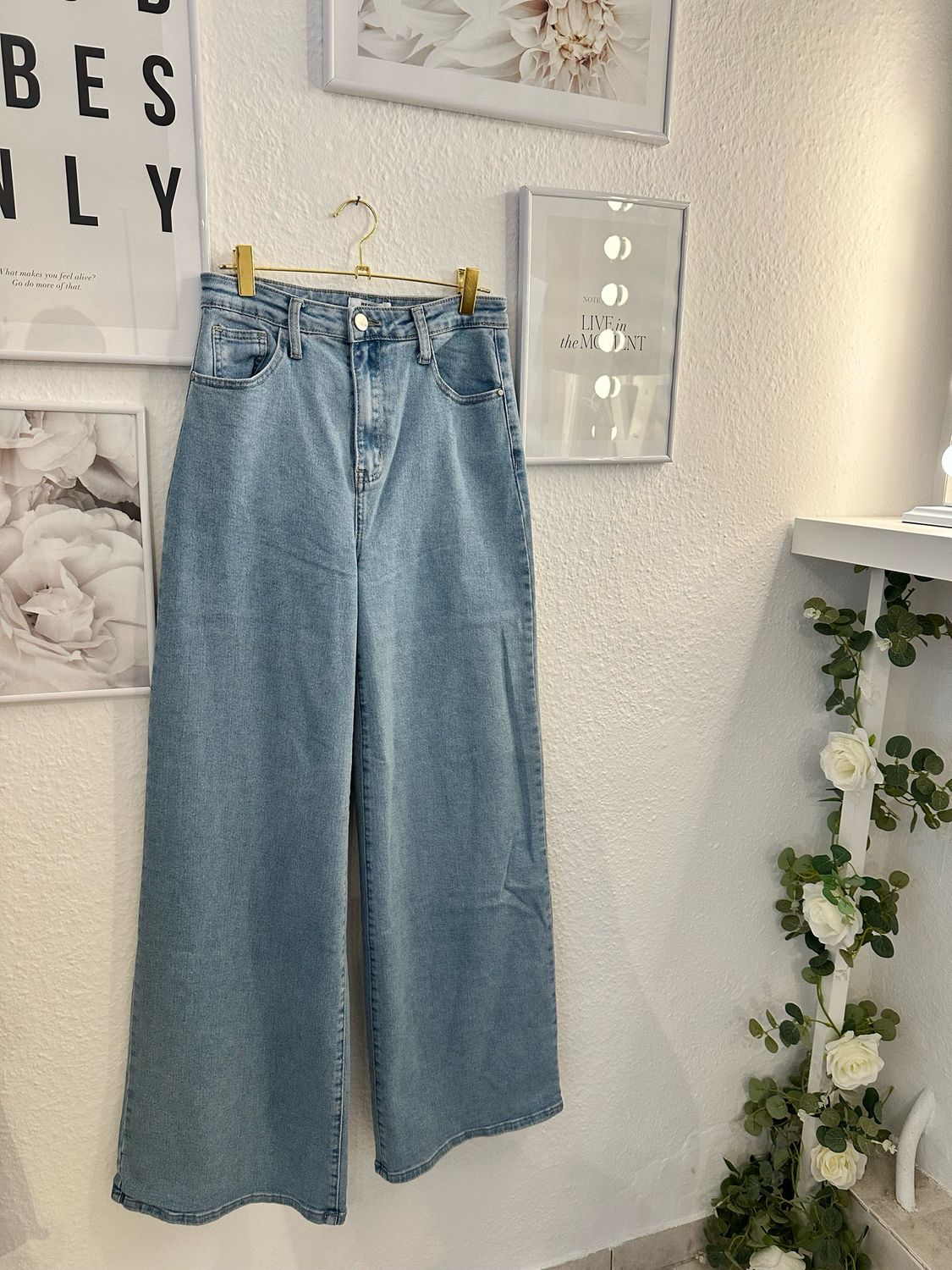 Redial Jeans