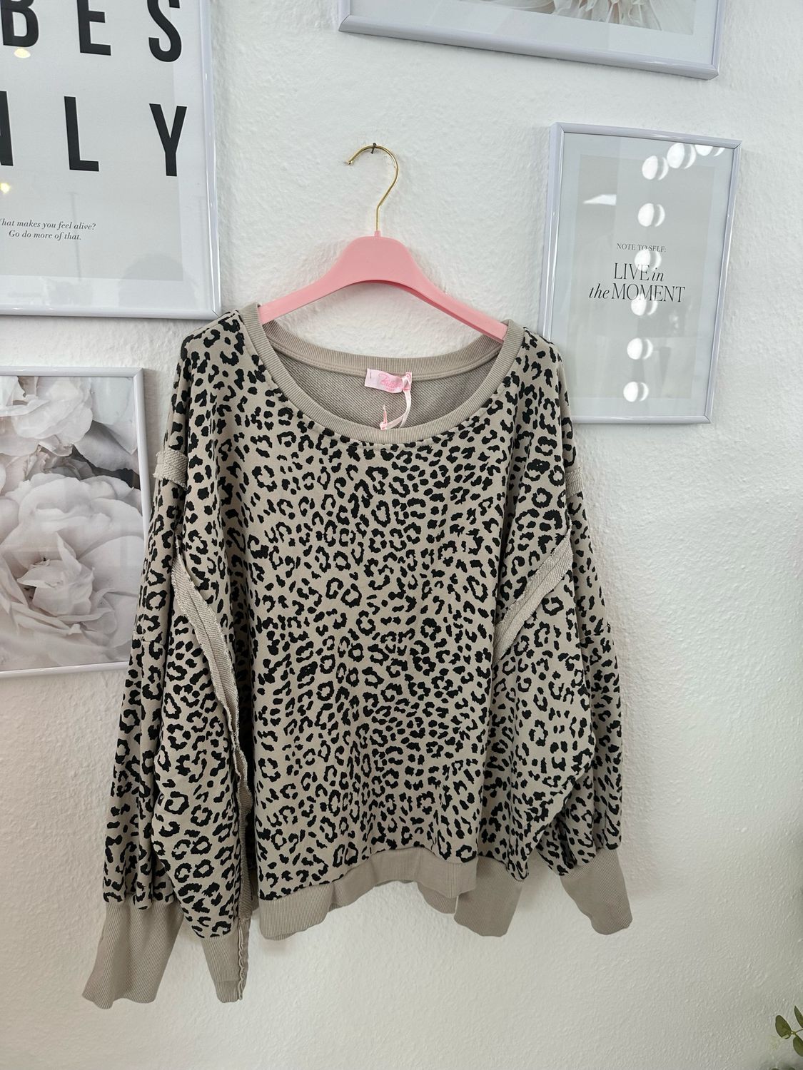 Leo Hoodie