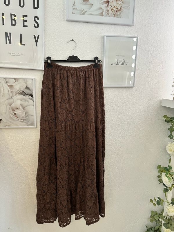 Spitzen Rock mit Hose
