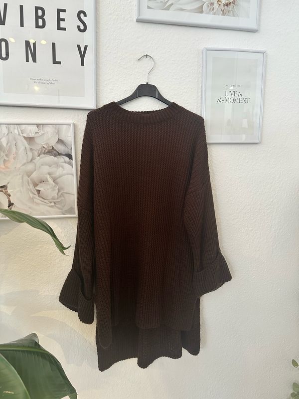 Pullover mit Schlitz Pullover mit Schlitz