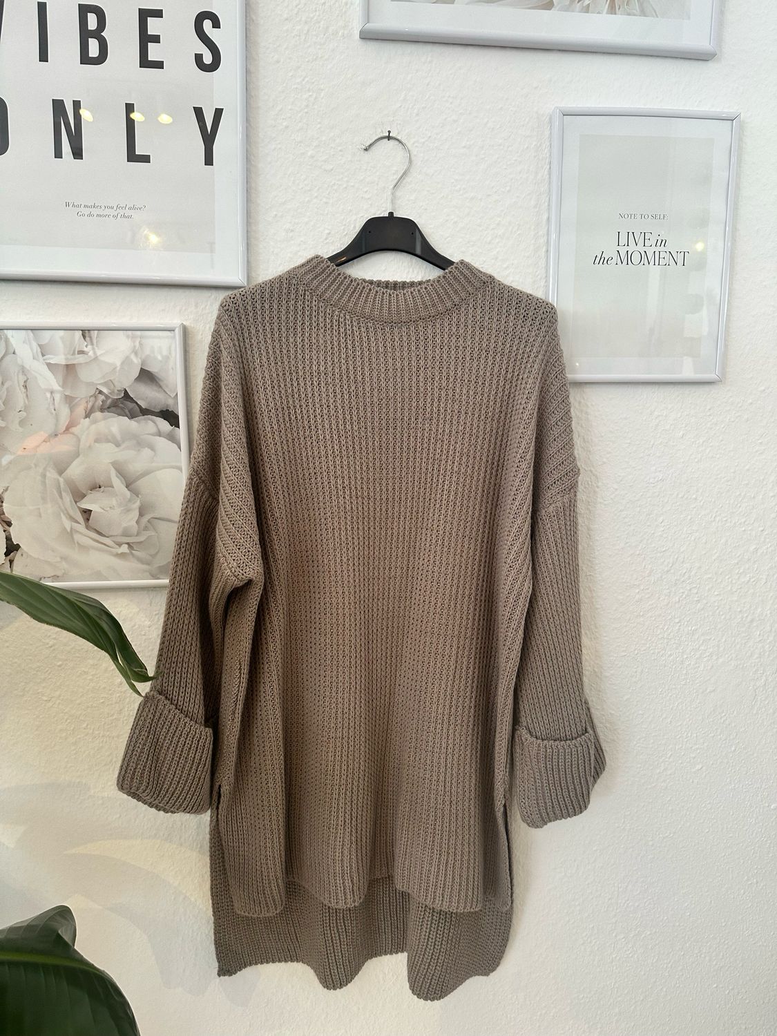 Pullover mit Schlitz