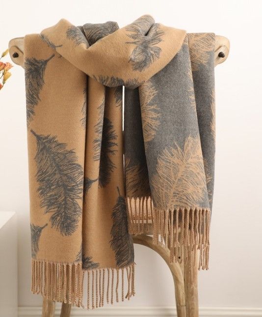 Feather Design Reversible Shawl