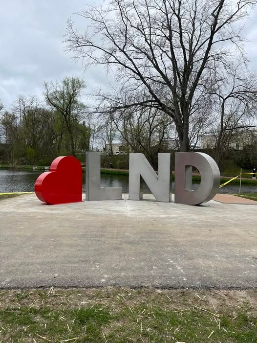Hartland BID Custom Sculpture