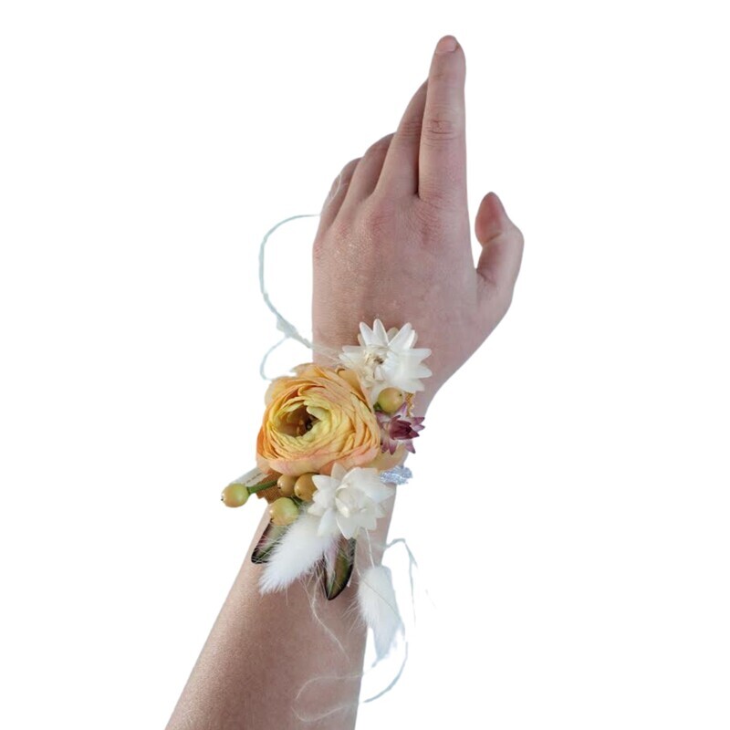 CORSAGES