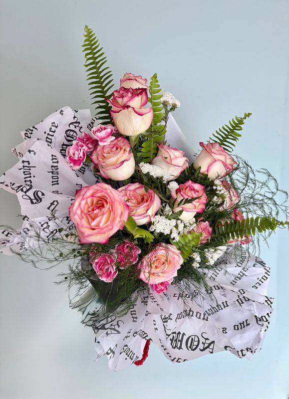 VALENTINE'S DAY DOZEN