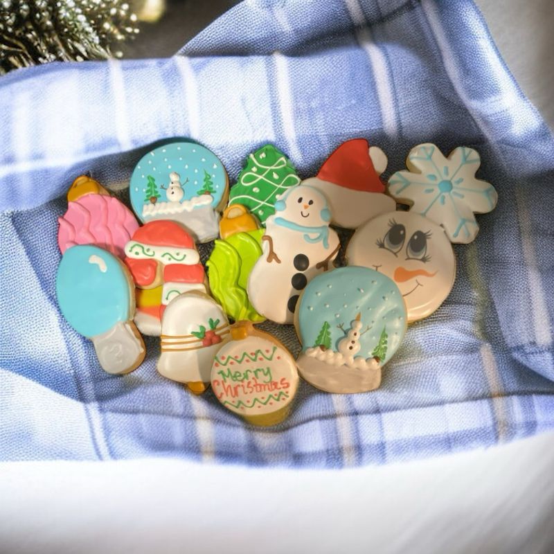 Assorted Dozen (Designs Vary)