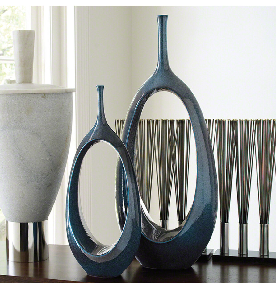 OPEN OVAL RING VASE