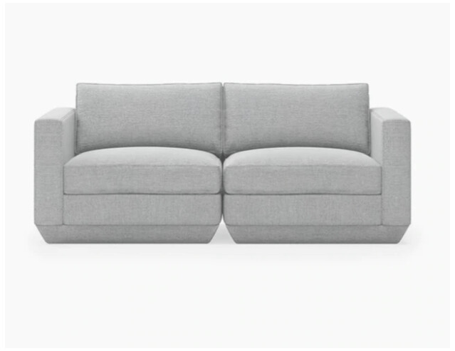 PODIUM 2PC SOFA