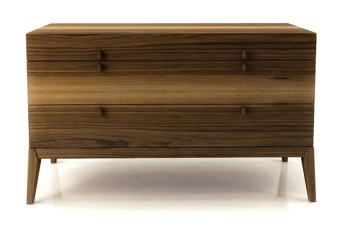 MOMENT DRESSER