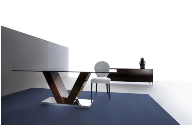 VANITY TABLE