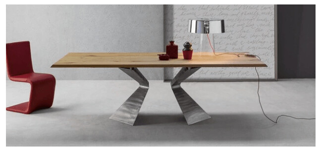 PRORA DINING TABLE