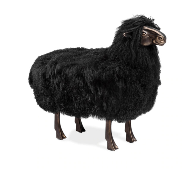 LARRY SHEEP SCULPTURE