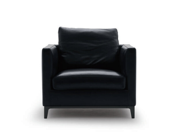 CRESCENT CHAIR