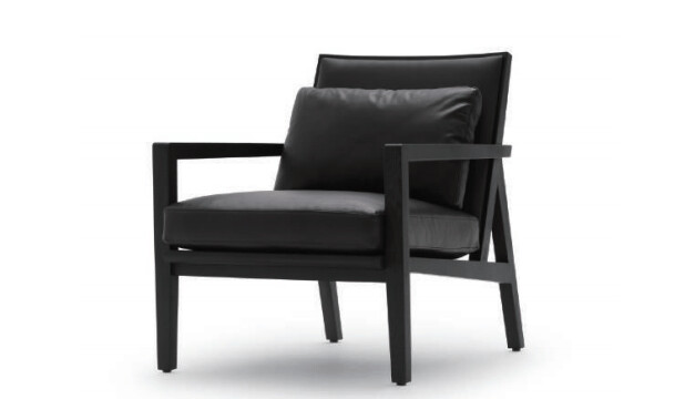 FLORA LOUNGE CHAIR