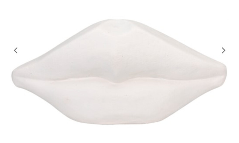 WHITE LIPS