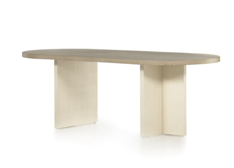 FILIPPA DINING TABLE