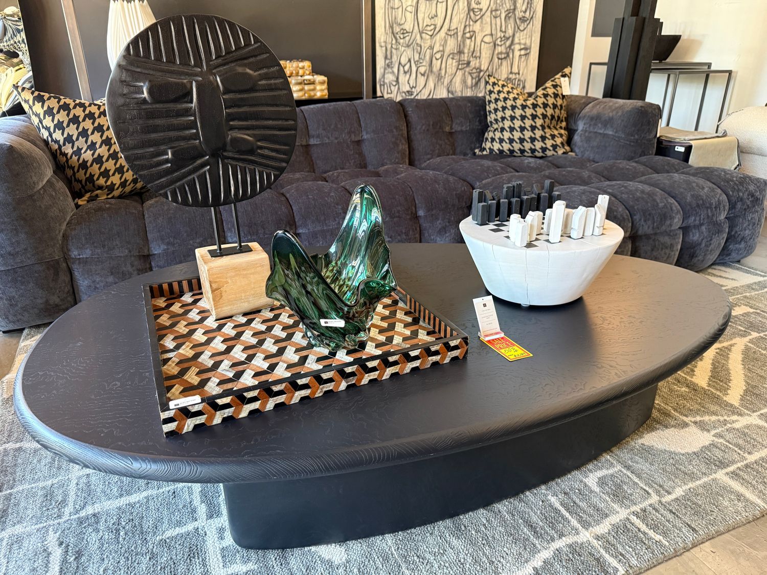 EGG COFFEE TABLE