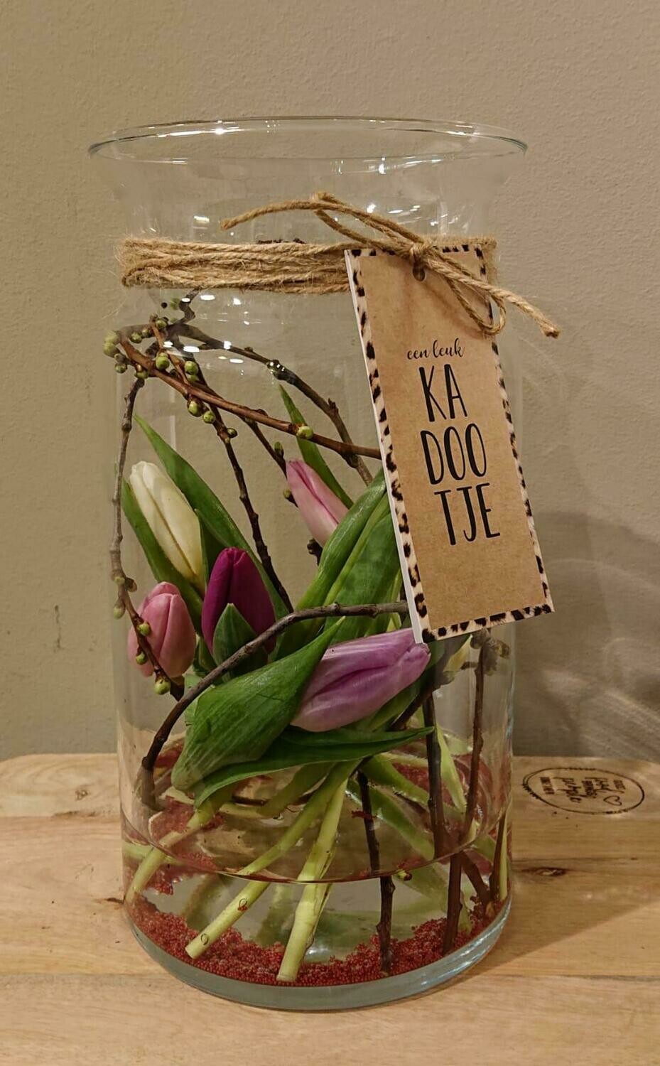 Kadootje - tulpen in glas