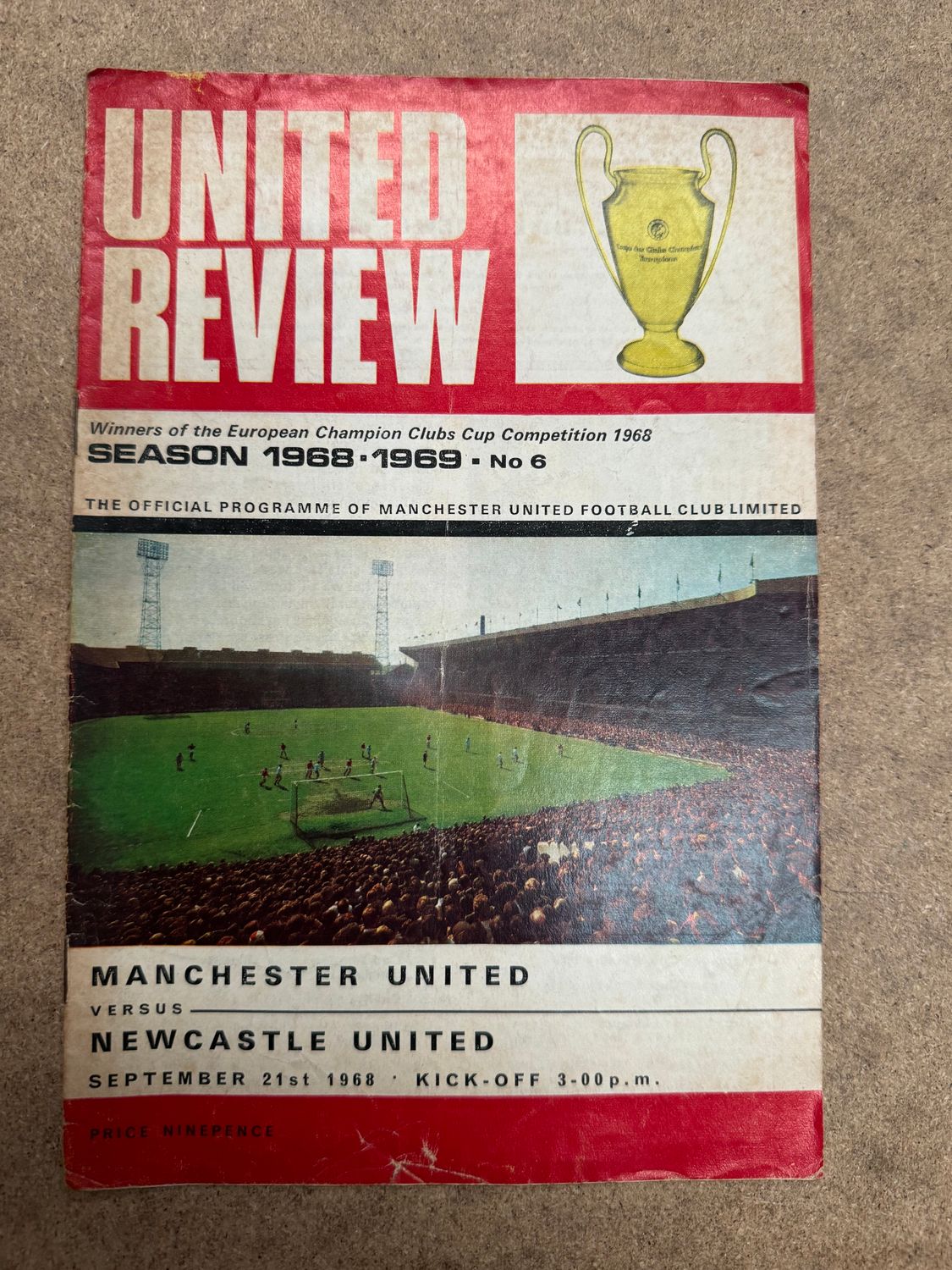 Manchester United v Newcastle United - 21/9/68