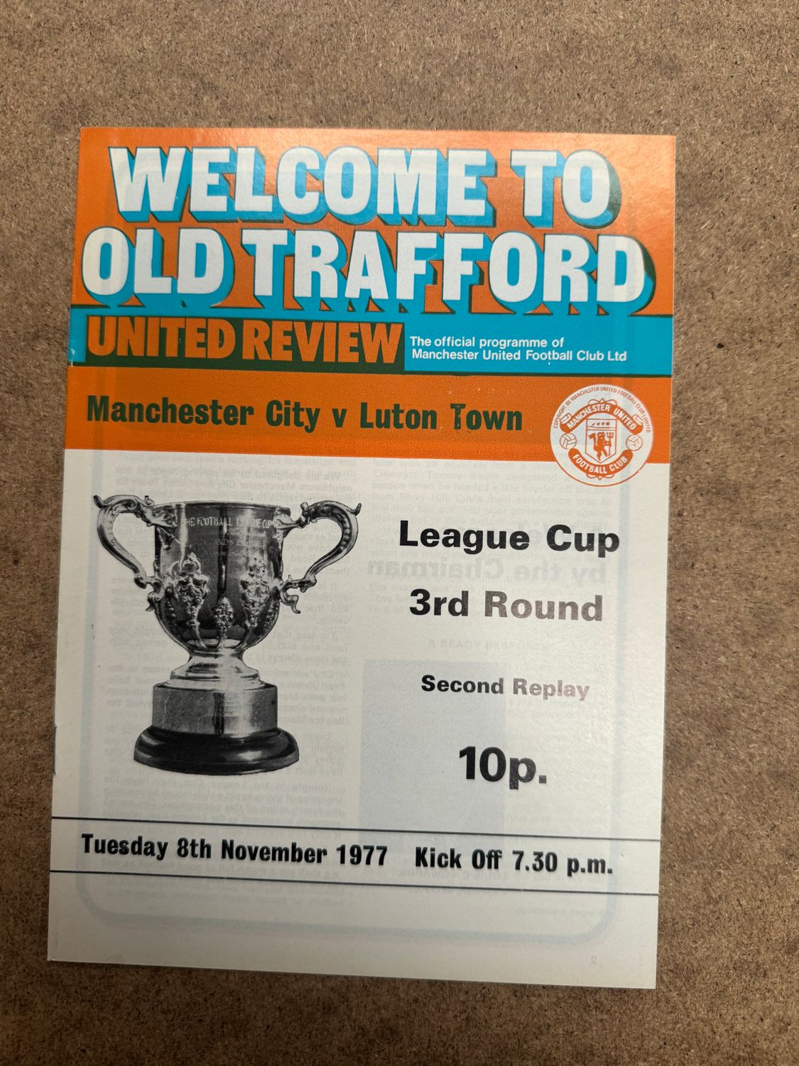 Manchester United v Luton Town - 8/11/77