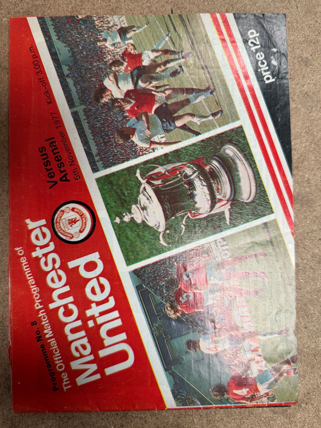 Manchester United v Arsenal - 5/11/77