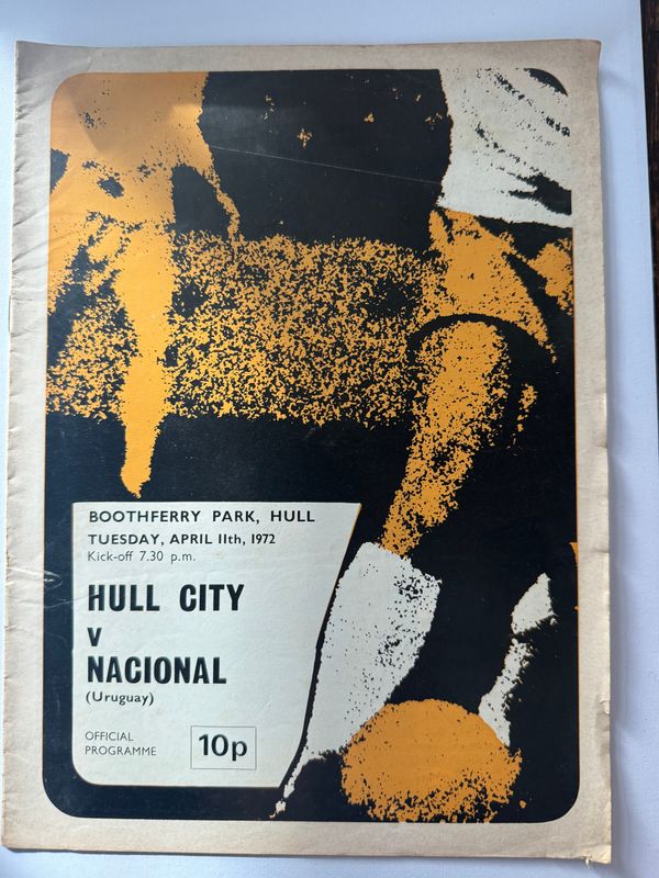 Hull City v Nacional (Uruguay) - 11/4/72