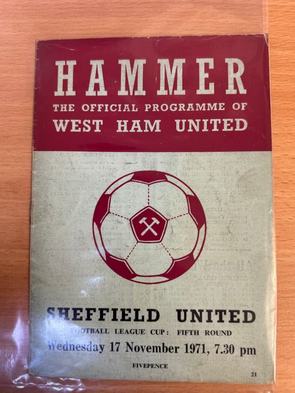 West Ham United v  Sheffield United - 17/11/71