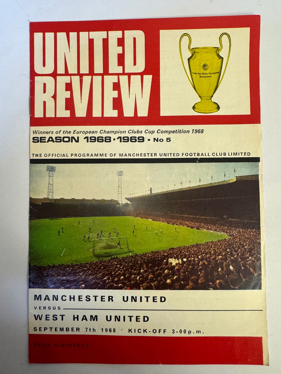 Manchester United v West Ham - 7/9/68