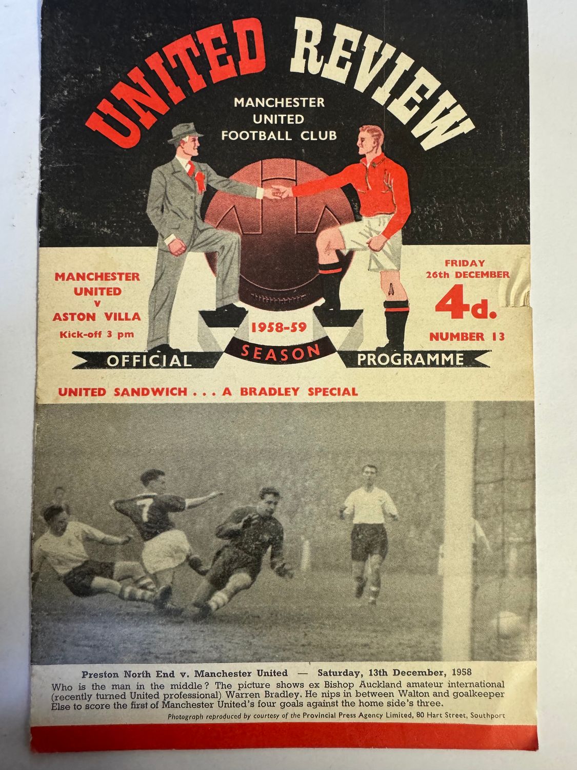 Manchester United v Aston Villa - 26/12/58