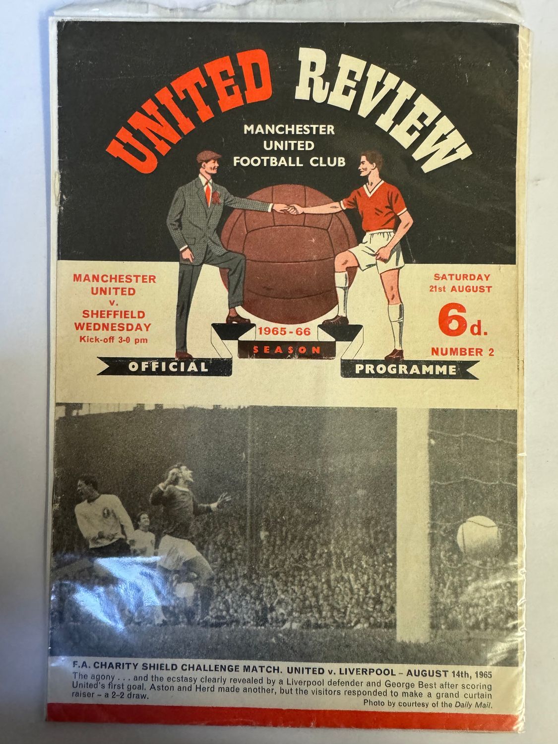 Manchester United v Sheffield Wednesday - 21/8/65