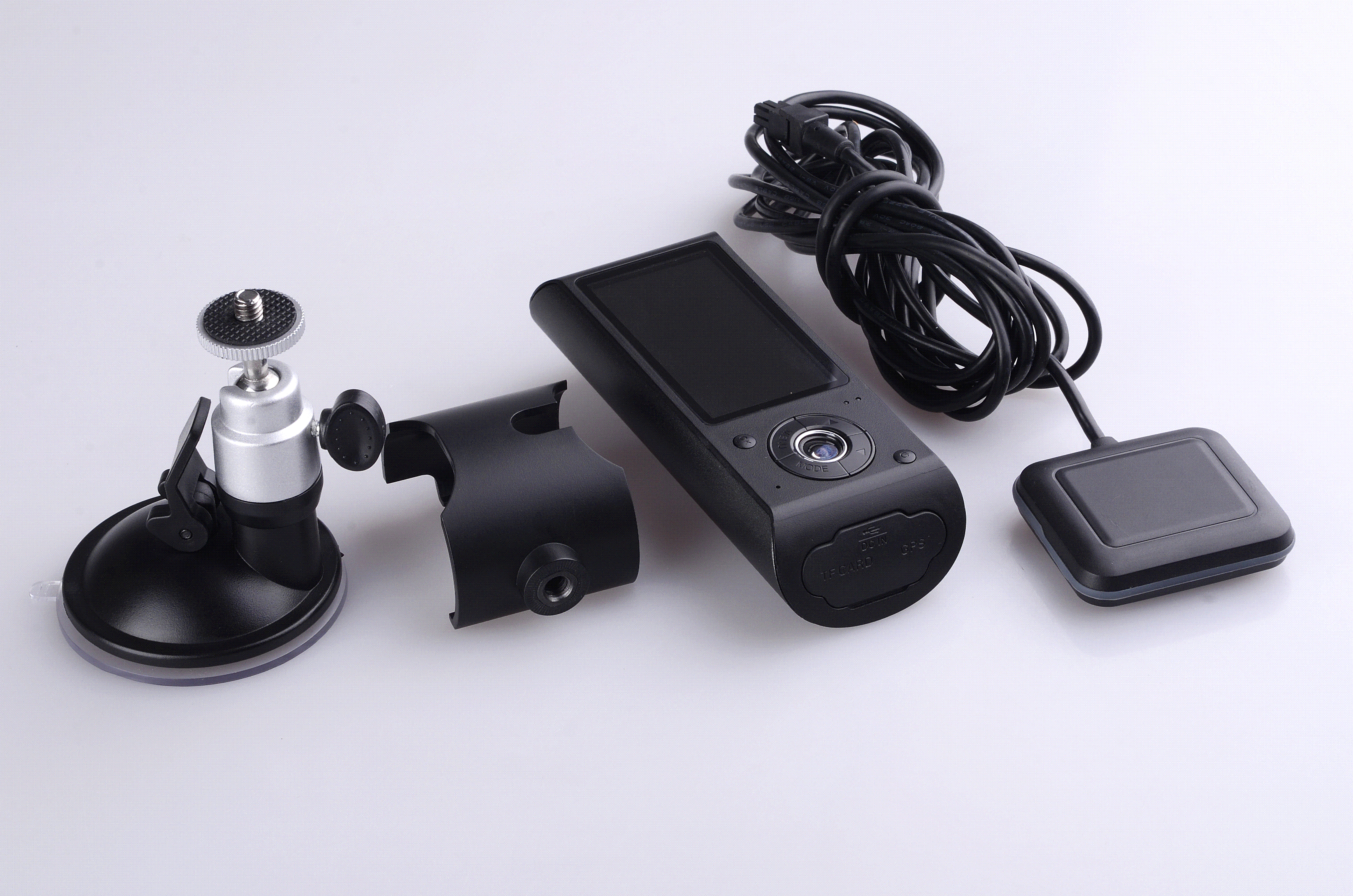 Видеорегистратор x can. Eplutus dvr-r300. видеорегистратор автомобильный r300. автомобильный мини видеорегистратор. разъемы usb видеорегистратора r500 gps.