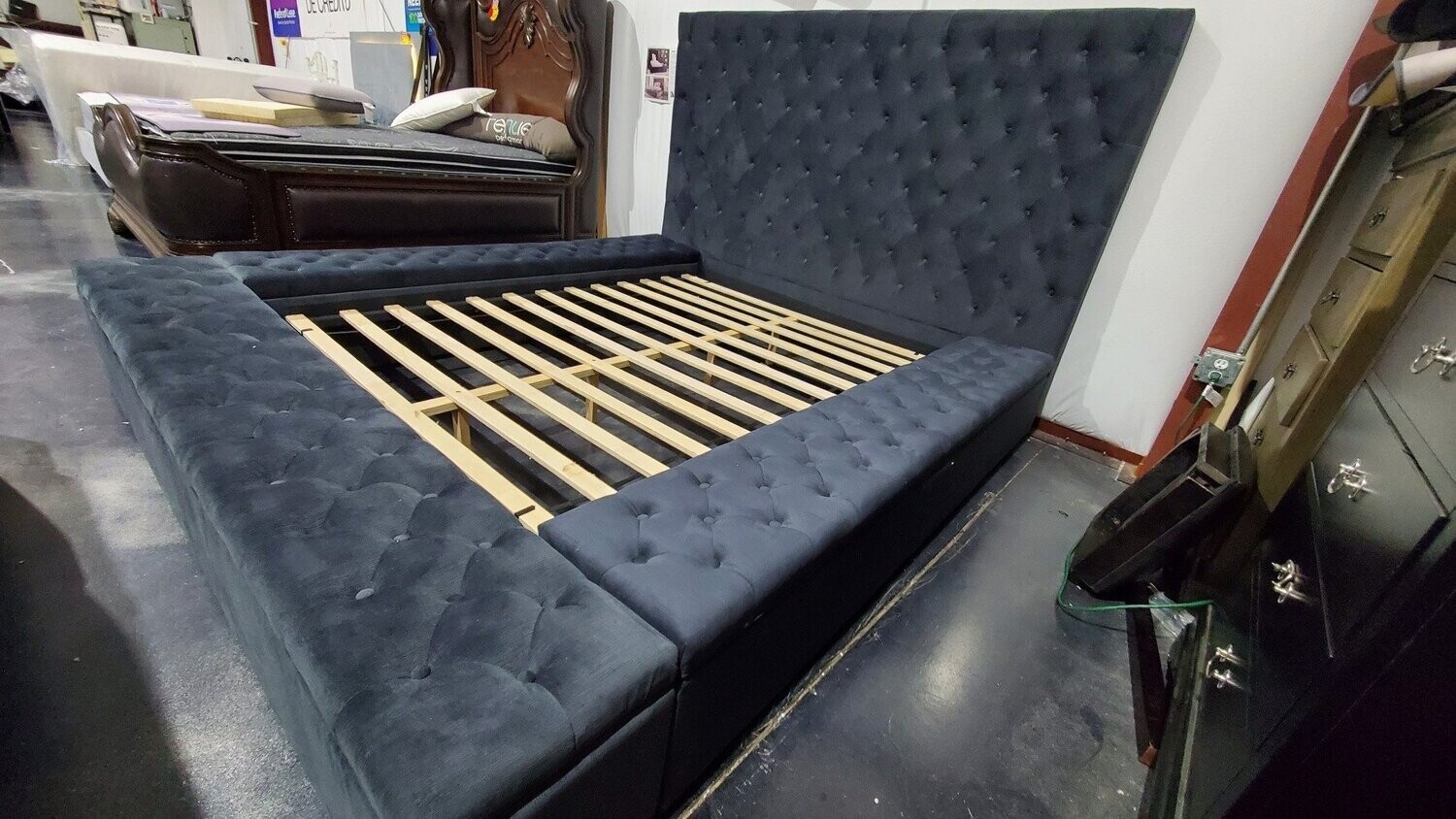Upholstered Platform Frame