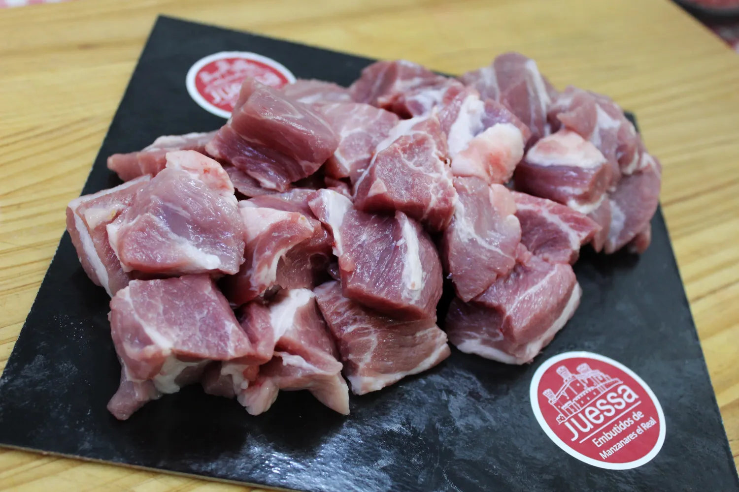 Aguja de Cerdo (Picada o guisada) Aguja de Cerdo (Picada o guisada)