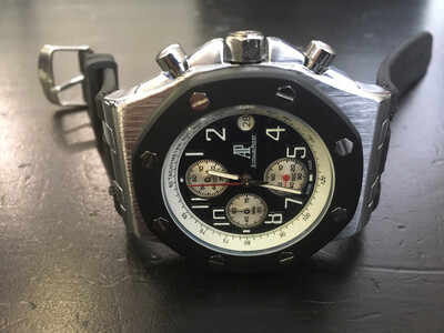 Audemars Piguet watch mens quartz chronograph Audemars Piguet watch mens quartz chronograph