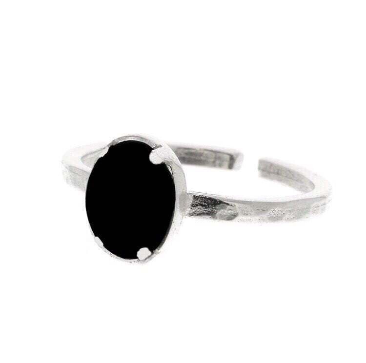 Hammered Oval Onyx Ring